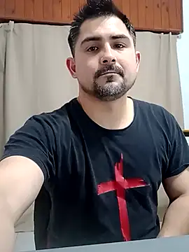 Bradd 32 online show from July 29, 2026, 3:06 am