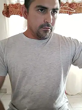 Bradd 32 online show from January 8, 2026, 5:30 pm