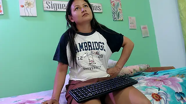 gatitasexygatitasexy online show from October 3, 2025, 7:04 pm