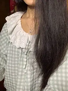 Nhinhi18 online show from October 23, 2025, 3:10 pm