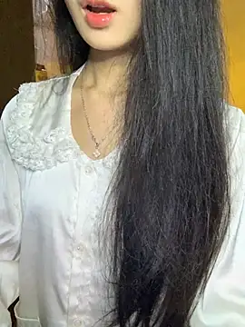 Snapshot of Nhinhi18 chatting on February 8, 2026, 4:15 pm Nhinhi18 online show from February 8, 2026, 4:15 pm