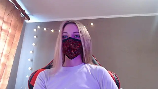 Iris lave online show from October 15, 2025, 12:02 pm