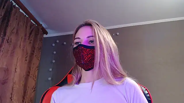 Iris lave online show from October 24, 2025, 2:05 pm