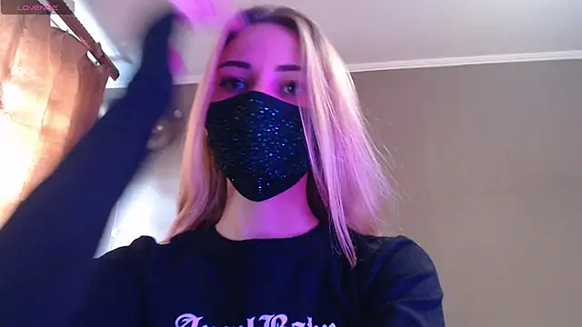 Iris lave online show from November 17, 2025, 10:30 am