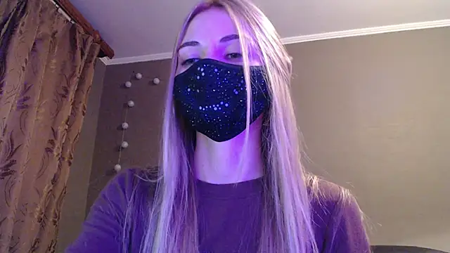 Snapshot of Iris_lave chatting on September 12, 2025, 6:18 pm Iris lave online show from September 12, 2025, 6:18 pm