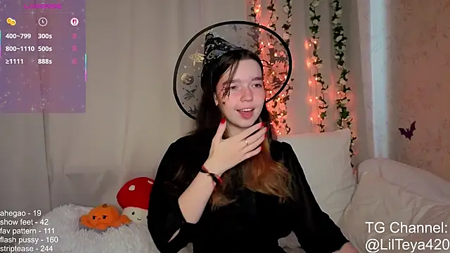 little Teya online show from October 15, 2025, 10:23 am