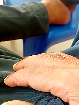 Snapshot of hackyourpussy@xh chatting on November 5, 2025, 9:23 am hackyourpussyxh online show from November 5, 2025, 9:23 am