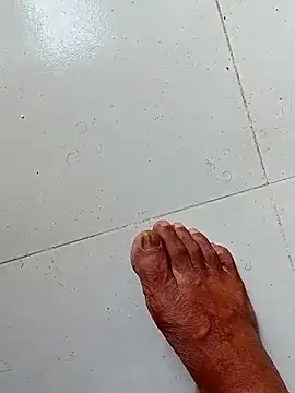 Snapshot of hackyourpussy@xh chatting on November 7, 2025, 2:05 am hackyourpussyxh online show from November 7, 2025, 2:05 am