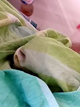 Snapshot of hackyourpussy@xh chatting on November 11, 2025, 1:33 am hackyourpussyxh online show from November 11, 2025, 1:33 am