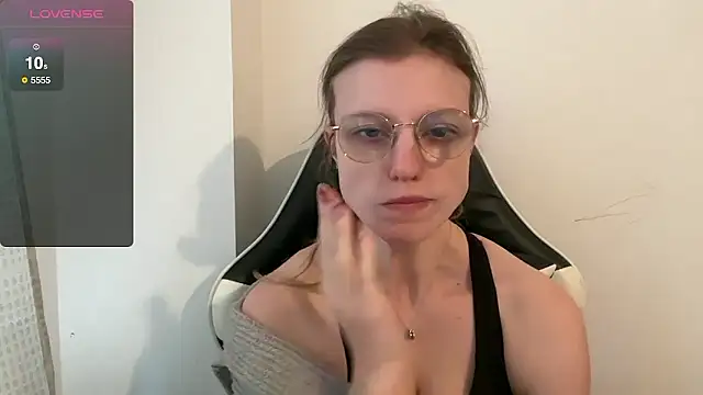 BustyKellyXXX online show from January 12, 2026, 9:49 am