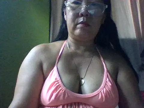 mommasexy29 online show from September 27, 2025, 10:16 pm