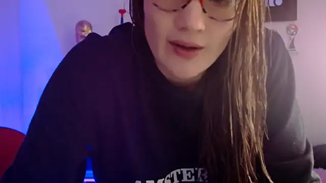 Camila-ventura online show from July 12, 2026, 1:23 pm