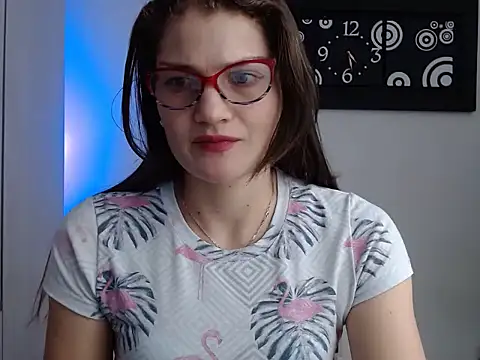 Camila-ventura online show from September 28, 2025, 2:02 pm