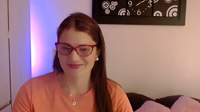 Snapshot of Camila-ventura chatting on June 8, 2026, 1:11 pm Camila-ventura online show from June 8, 2026, 1:11 pm