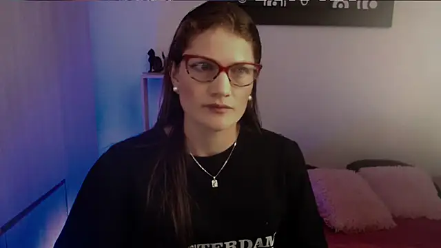 Snapshot of Camila-ventura chatting on May 30, 2026, 12:00 pm Camila-ventura online show from May 30, 2026, 12:00 pm