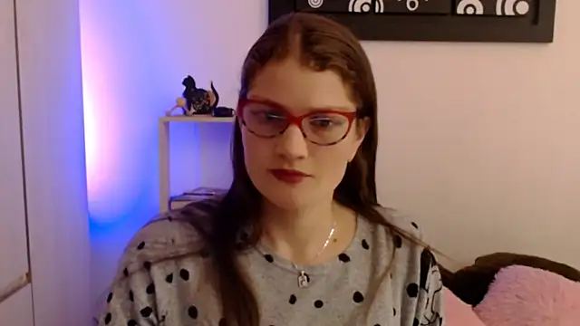 Snapshot of Camila-ventura chatting on June 10, 2026, 1:01 pm Camila-ventura online show from June 10, 2026, 1:01 pm