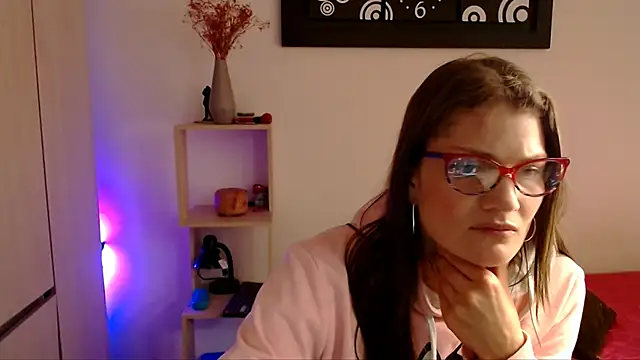 Camila-ventura online show from January 13, 2026, 7:07 pm