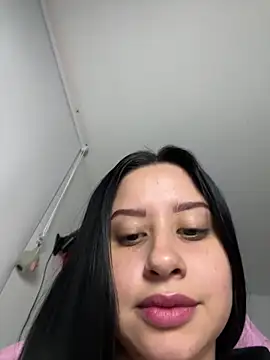 lucy grey25 online show from February 17, 2026, 2:03 pm