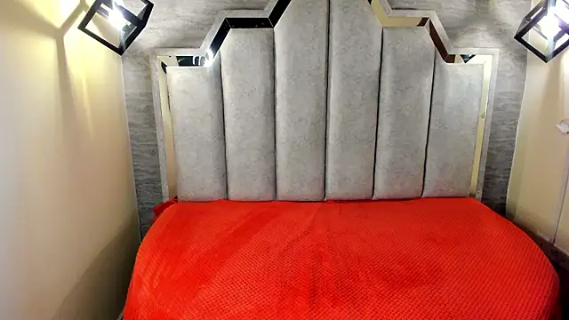 Snapshot of Zafiro_claire chatting on February 26, 2026, 6:41 pm Zafiro claire online show from February 26, 2026, 6:41 pm