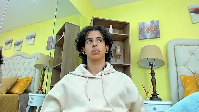 Snapshot of Ibratxandy chatting on October 17, 2025, 10:00 pm Ibratxandy online show from October 17, 2025, 10:00 pm