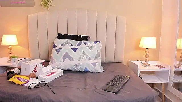 Snapshot of Rachel_Donnelly chatting on January 16, 2026, 1:20 am Rachel Donnelly online show from January 16, 2026, 1:20 am