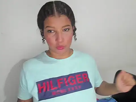 Snapshot of Hellen_scot chatting on November 15, 2025, 11:53 pm Hellen scot online show from November 15, 2025, 11:53 pm