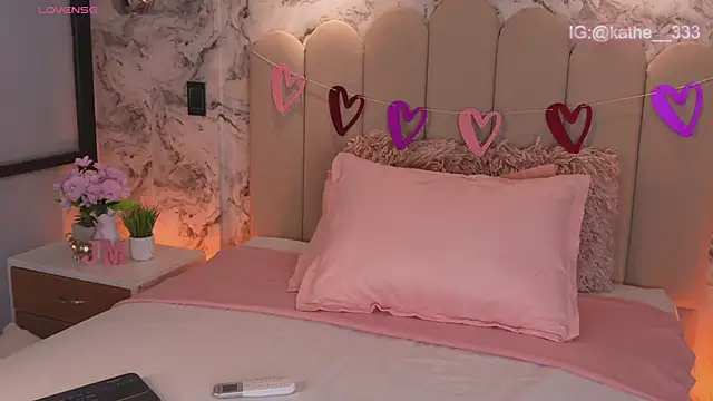 Snapshot of JessicaMason chatting on February 18, 2026, 10:39 pm JessicaMason online show from February 18, 2026, 10:39 pm