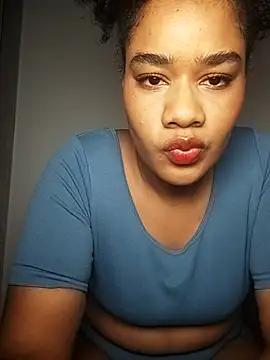 Maaaar  online show from October 23, 2025, 2:05 pm