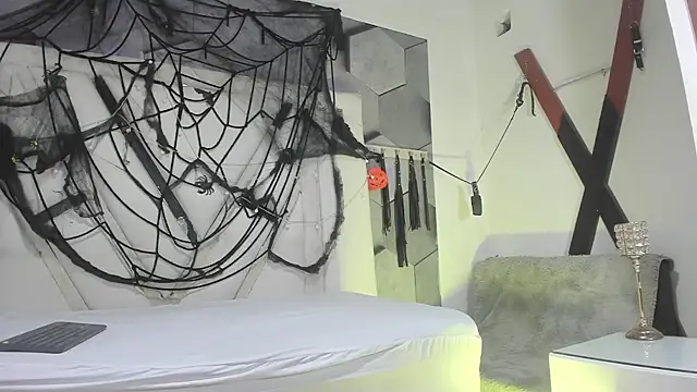 PeterBowel online show from October 28, 2025, 2:23 am