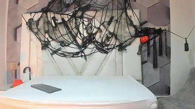 PeterBowel online show from October 29, 2025, 2:21 am