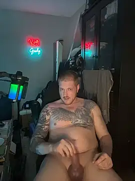 CloudyKingG online show from April 13, 2026, 5:39 pm