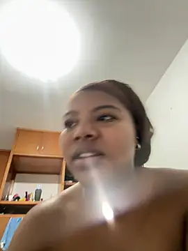Snapshot of chocolatito-ho chatting on July 18, 2026, 3:04 am chocolatito-ho online show from July 18, 2026, 3:04 am
