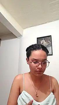 Ayshel cooperr online show from November 10, 2025, 4:17 am