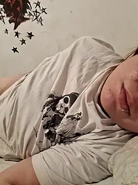 hotjengg44 online show from April 1, 2026, 6:15 am