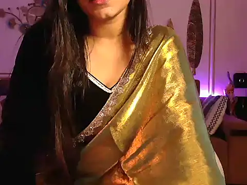NayraBloom online show from September 24, 2025, 5:41 pm