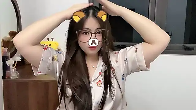 Snapshot of Amelia-babee chatting on November 12, 2025, 11:03 am Amelia-babee online show from November 12, 2025, 11:03 am