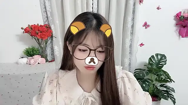 Amelia-babee online show from June 15, 2026, 1:11 pm
