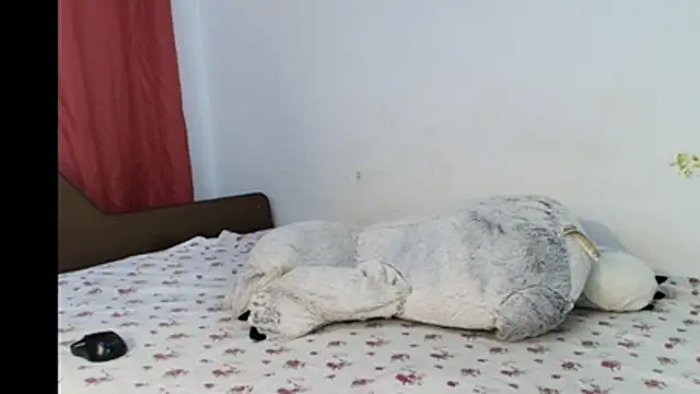 JullyanaRain online show from July 28, 2026, 7:39 pm