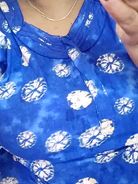 lathikaqueentamil online show from November 8, 2025, 5:22 am