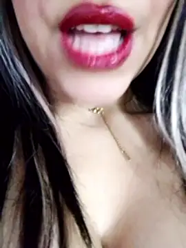 Snapshot of Princessa05 chatting on April 20, 2026, 2:51 pm Princessa05 online show from April 20, 2026, 2:51 pm