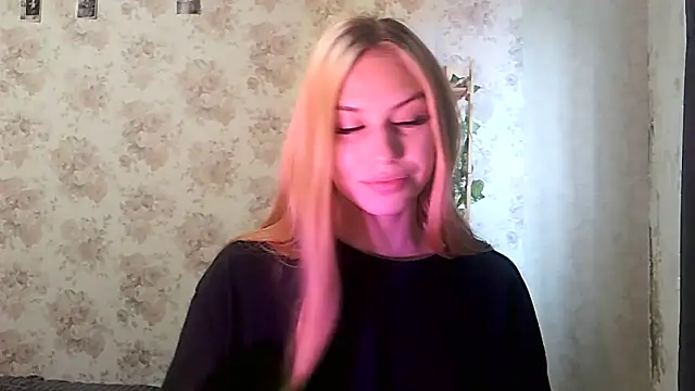 Snapshot of ClaireLaSweet chatting on October 14, 2025, 3:07 am ClaireLaSweet online show from October 14, 2025, 3:07 am