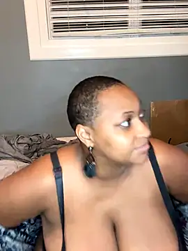 dreameafterdusk online show from September 27, 2025, 2:18 am