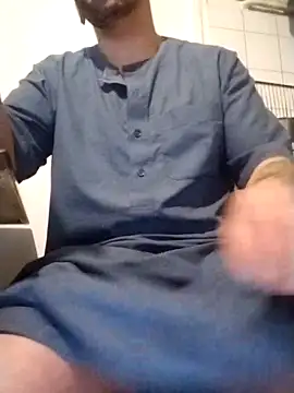 JuicyBigcockxh online show from October 18, 2025, 12:01 am