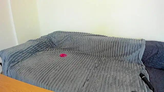 sofielovely  online show from October 25, 2025, 5:39 am