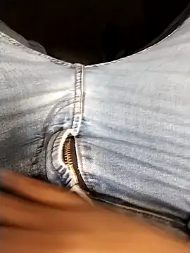 Snapshot of Ajayy01 chatting on November 25, 2025, 4:07 pm Ajayy01 online show from November 25, 2025, 4:07 pm