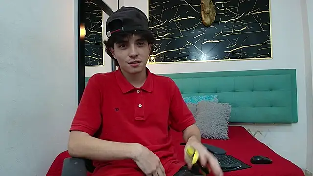 dia fax18 online show from October 15, 2025, 8:06 pm