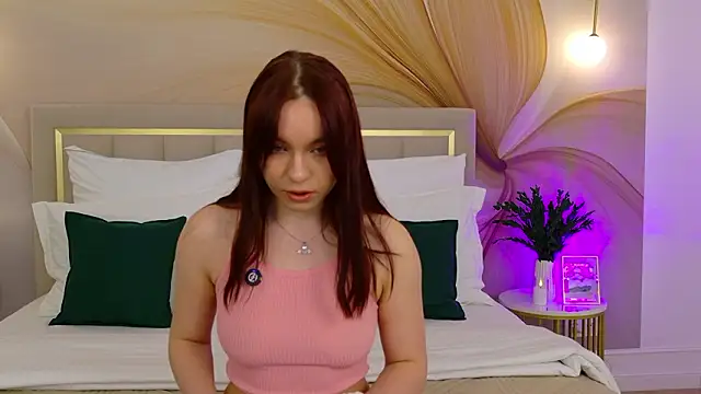 NoraHaynes online show from March 4, 2026, 3:03 am