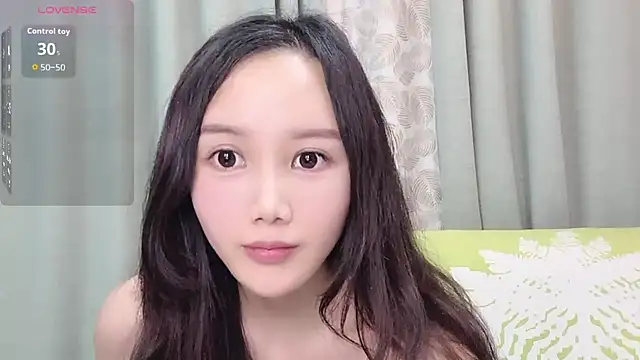 Snapshot of Aiyi909- chatting on February 4, 2026, 4:02 pm Aiyi909- online show from February 4, 2026, 4:02 pm