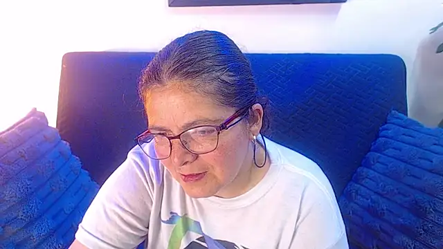 Linda banks  online show from November 23, 2025, 1:37 am