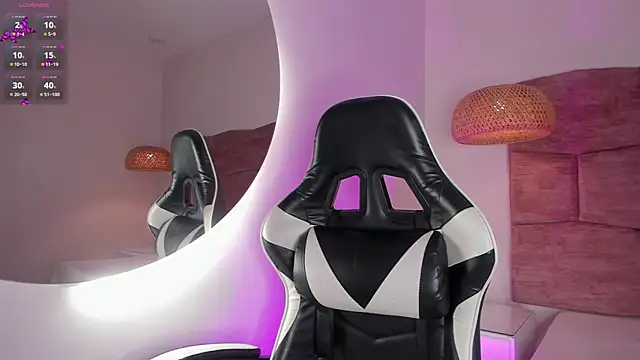 Snapshot of dani_velvet chatting on December 2, 2025, 3:07 am dani velvet online show from December 2, 2025, 3:07 am